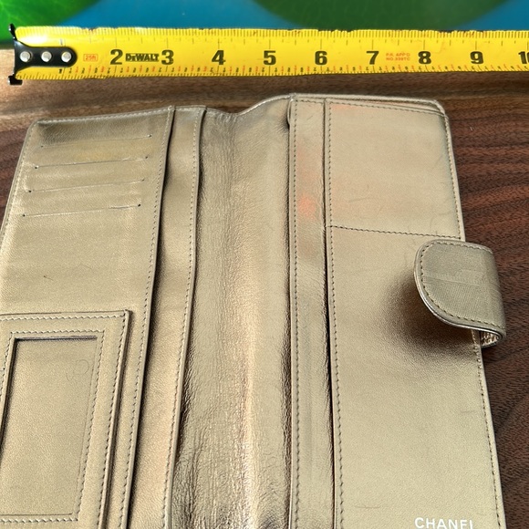 Chanel French Purse. - Picture 12 of 15